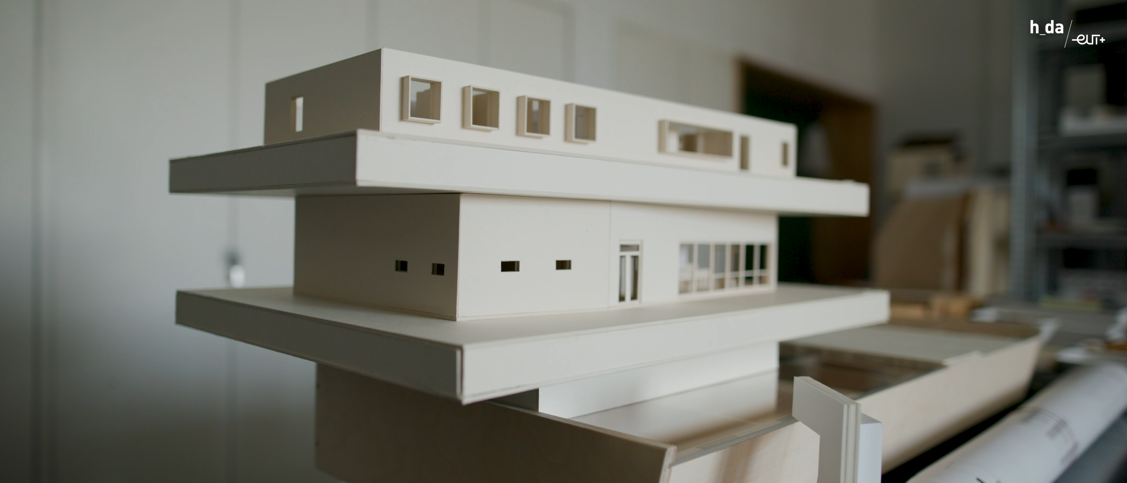 Hda-Shop-Architektur.00_00_04_19.Standbild124